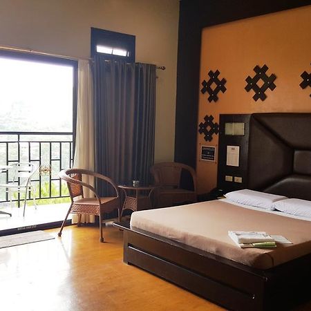 Hollywood Drive-In Hotel Baguio City Zewnętrze zdjęcie