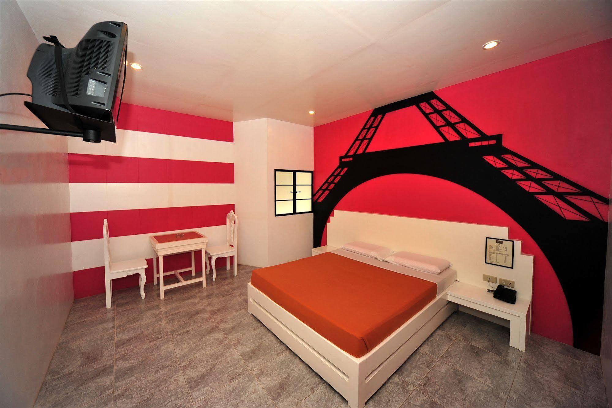 Hollywood Drive-In Hotel Baguio City Zewnętrze zdjęcie