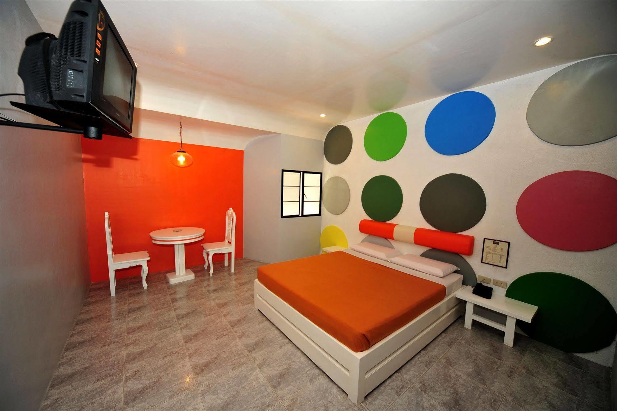 Hollywood Drive-In Hotel Baguio City Zewnętrze zdjęcie